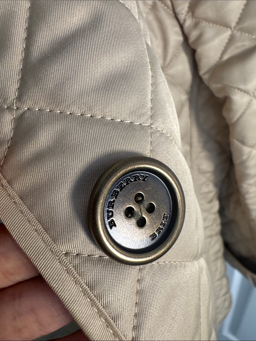 Burberry Quilted Beige Utility Jacket with Signature Check Lining- Size M - Picture 7 of 16